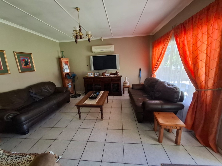 3 Bedroom Property for Sale in Geelhoutpark North West
